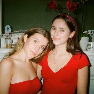 Meet your Posher, Posey